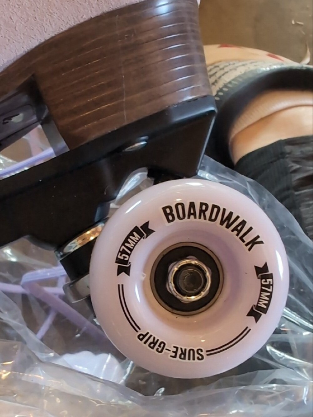 Sure Grip Roller Skates - Picture 4 of 7